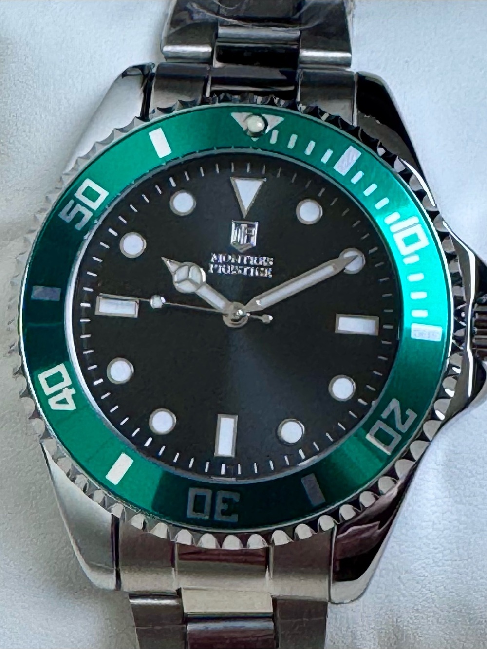 Invicta Montres Prestige Green/Black Starbucks 42mm Quartz Dive Watch NWT